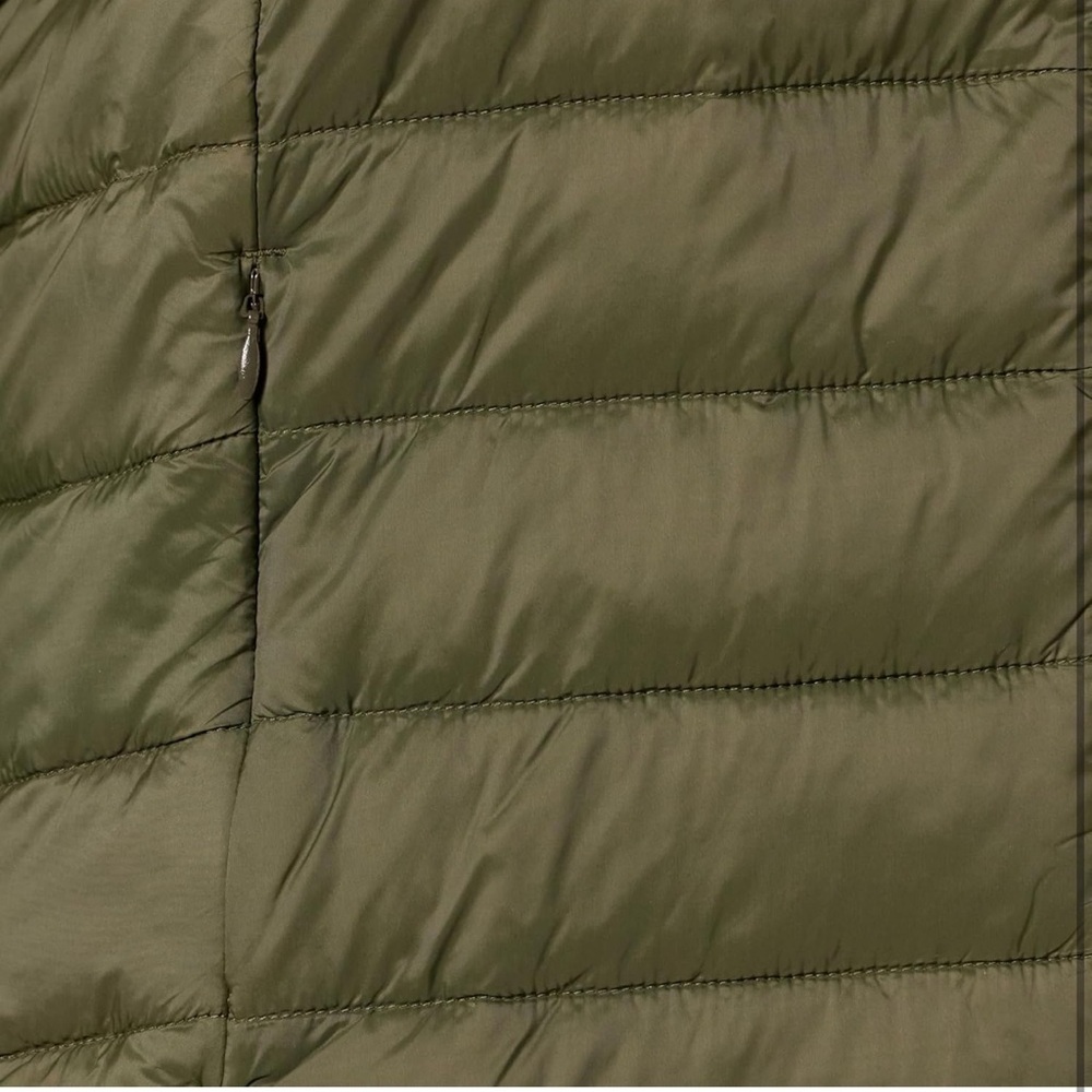 Amazon Essentials Lightweight Long-Sleeve Water-R… - image 5